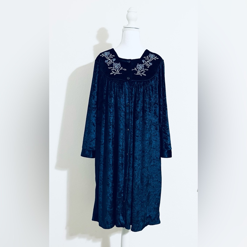 Women's Buttons Front Smock Robe, Long Sleeves with Side Pockets/ XL